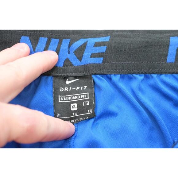 Nike Gym Shorts Dri Fit Performance W/Pockets Athletic 9" INS Mens Size XL - Picture 6 of 7